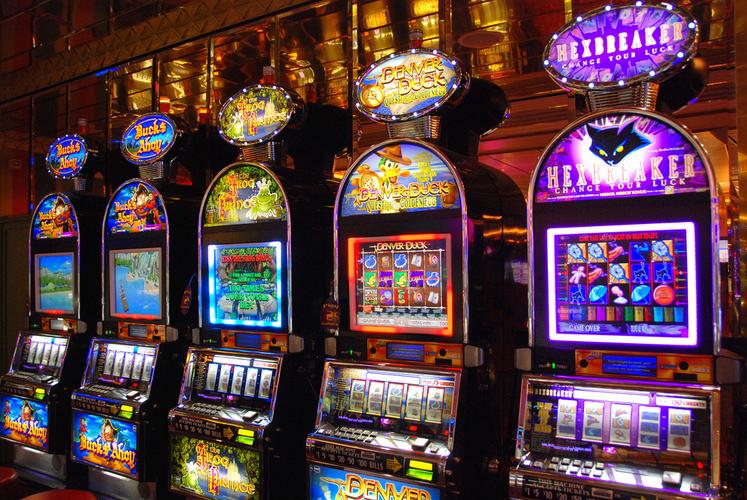 triple 777 slot machine screenshot 5